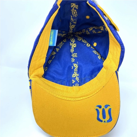Baseball cap with Ukrainian symbols Coat of arms of Ukraine - Picture 4 of 4